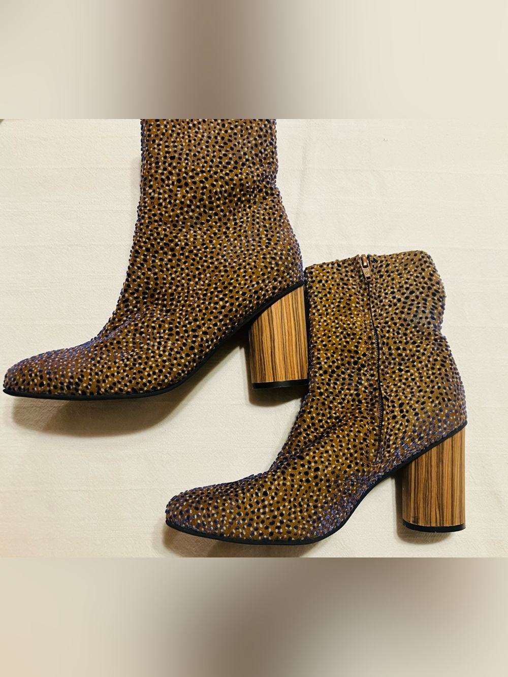 Maison Père Paris Flocked Velvet Wood Block Heel Ankle Boots -Portugal 39 US 8.5